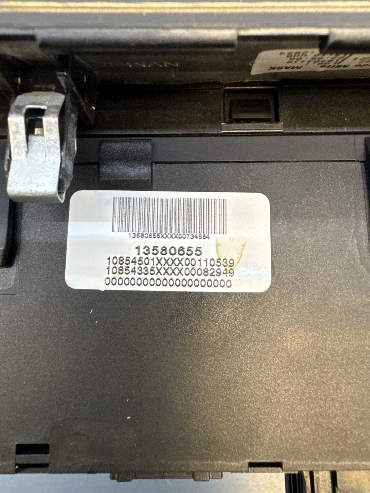 04 05 06 07 08 2004 2005 2006 2007 2008 BMW 530i 525i STORAGE BOX 7051399