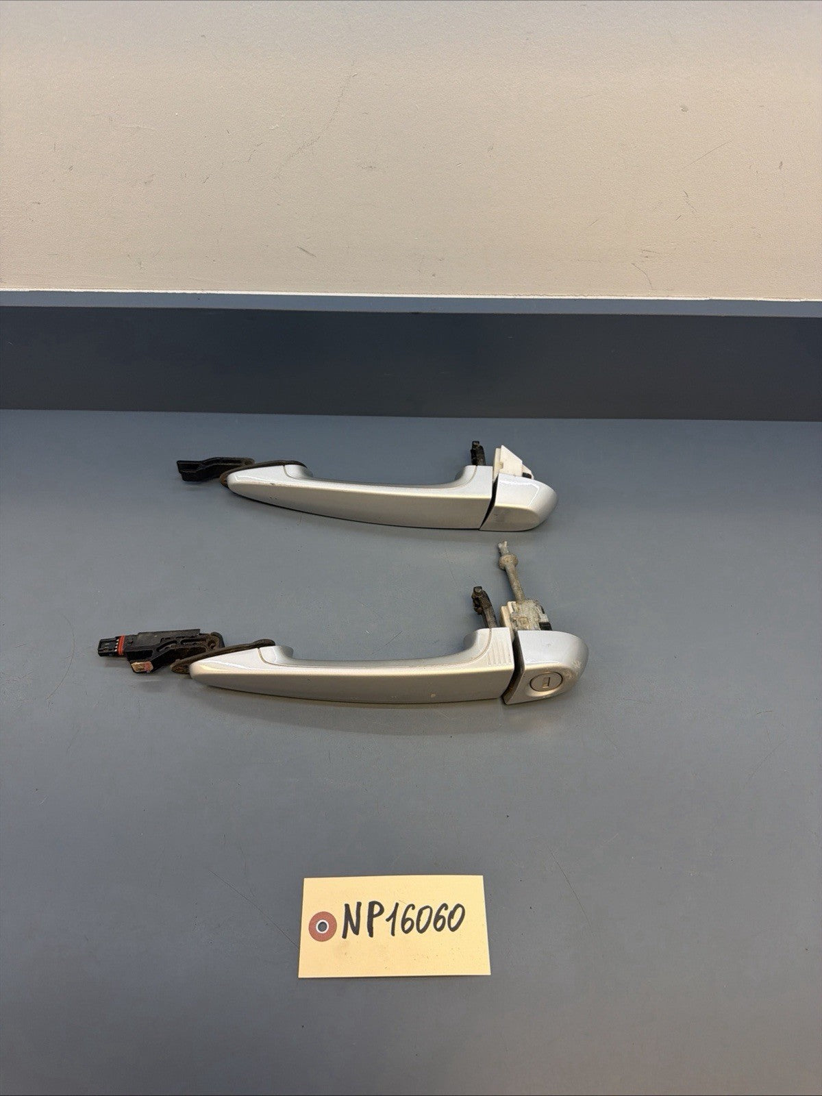 BMW F20 F30 F31 Front Right & Left Keyless Door Exterior Handles 7289409 7289410