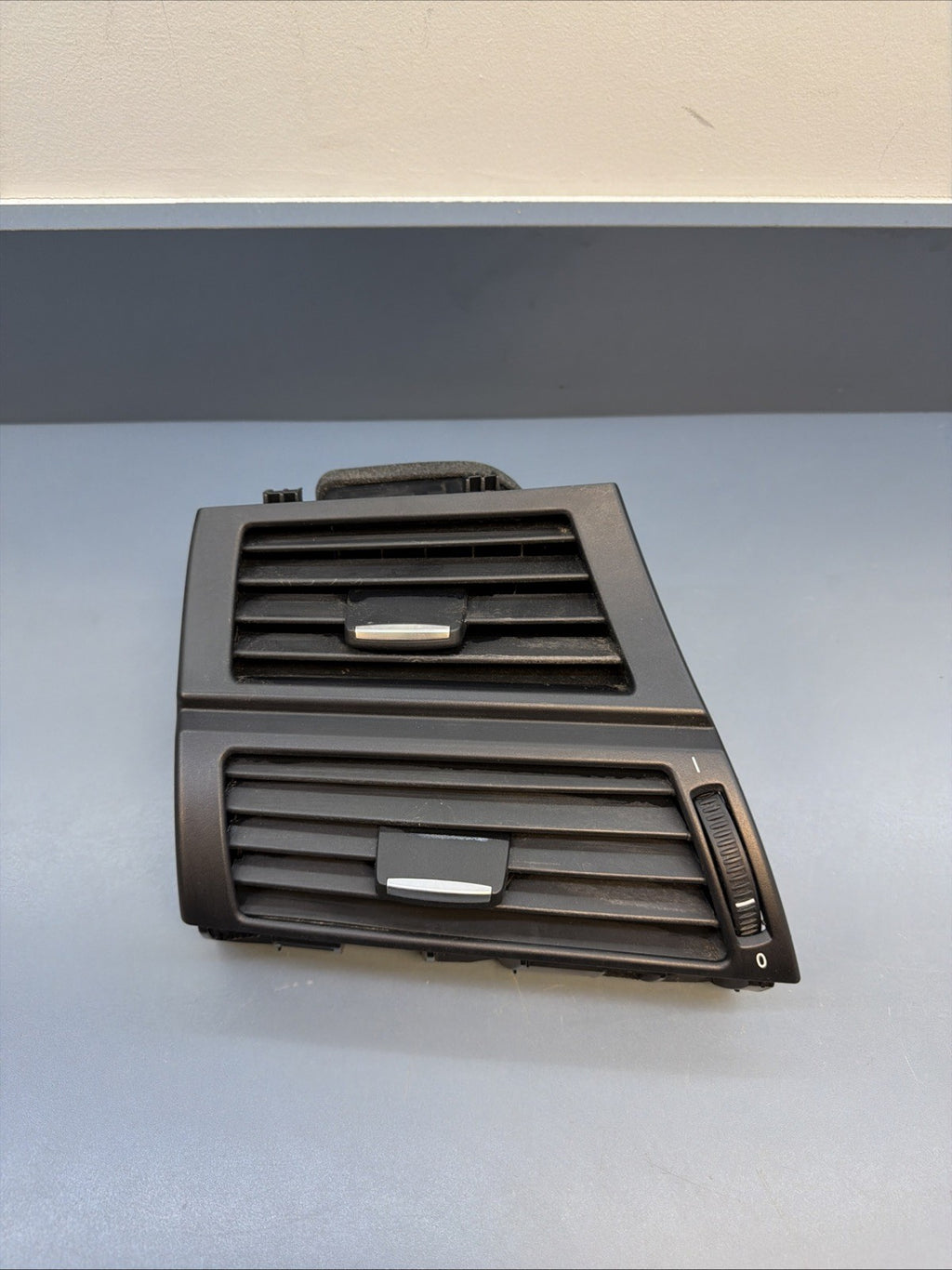 07-13 BMW E70 E71 X5 X6 Left Driver Side Dash Air Vent Grille Unit 9227767 OEM