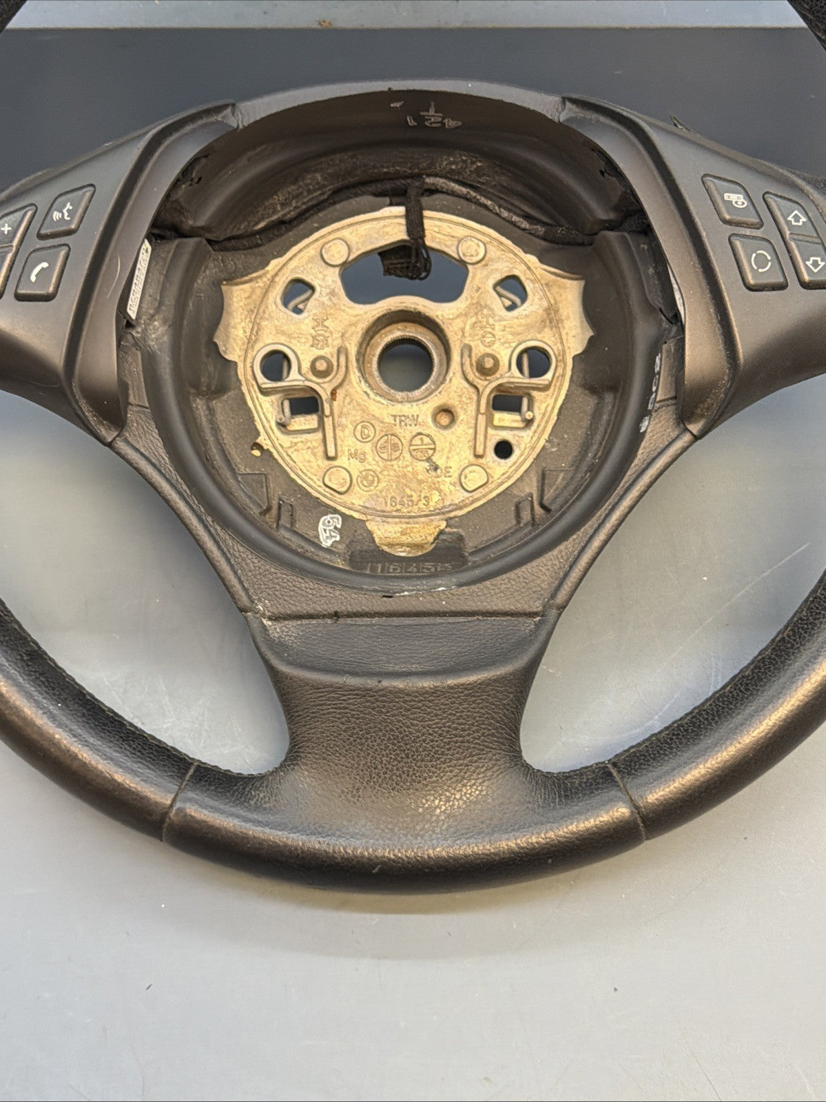 BMW 2006-2012 E90 E9X 3 SERIES BLACK LEATHER STEERING WHEEL OEM 3375E901