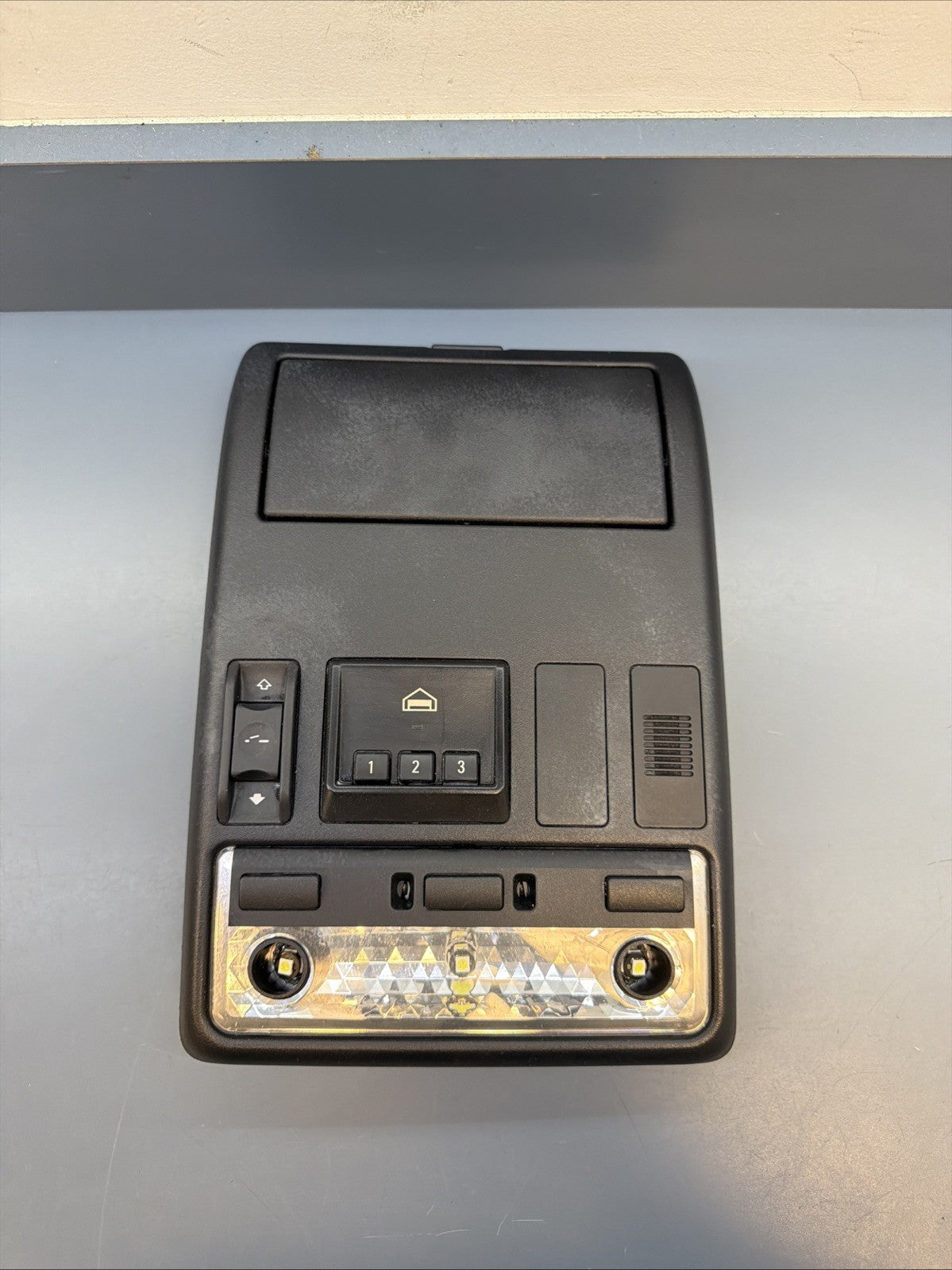 BMW 99-06 E53 X5 FRONT OVERHEAD SUNROOF SWITCH CONSOLE PANEL BLACK TRIM 8258062