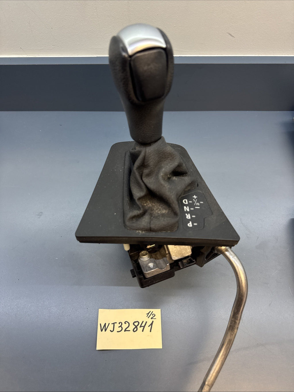 OEM 2007-2010 BMW X3 3.0L Automatic Steptronic Gear Shifter Selector Cable
