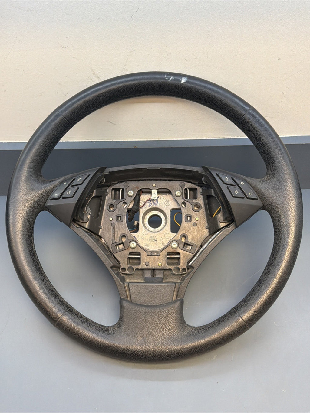 06-10 BMW E60 535i 528i 545i 550i Steering Wheel Non-Sport W/ Controls 3385E6030
