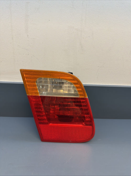 02-05 BMW E46 3 Series Sedan Rear Left Driver Side Inner Taillight Lamp 6907937