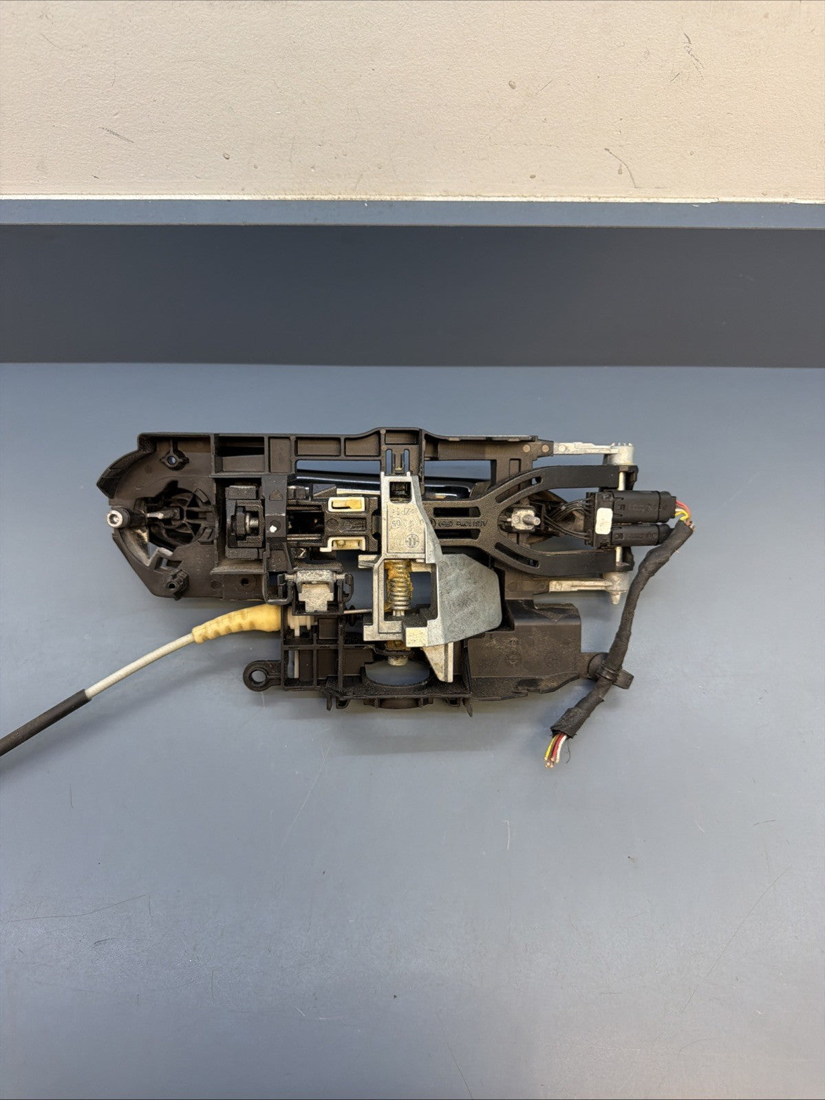 09-15 Bmw F10 550i 750i Rear Left Driver Door Handle Assembly 3718722711 OEM