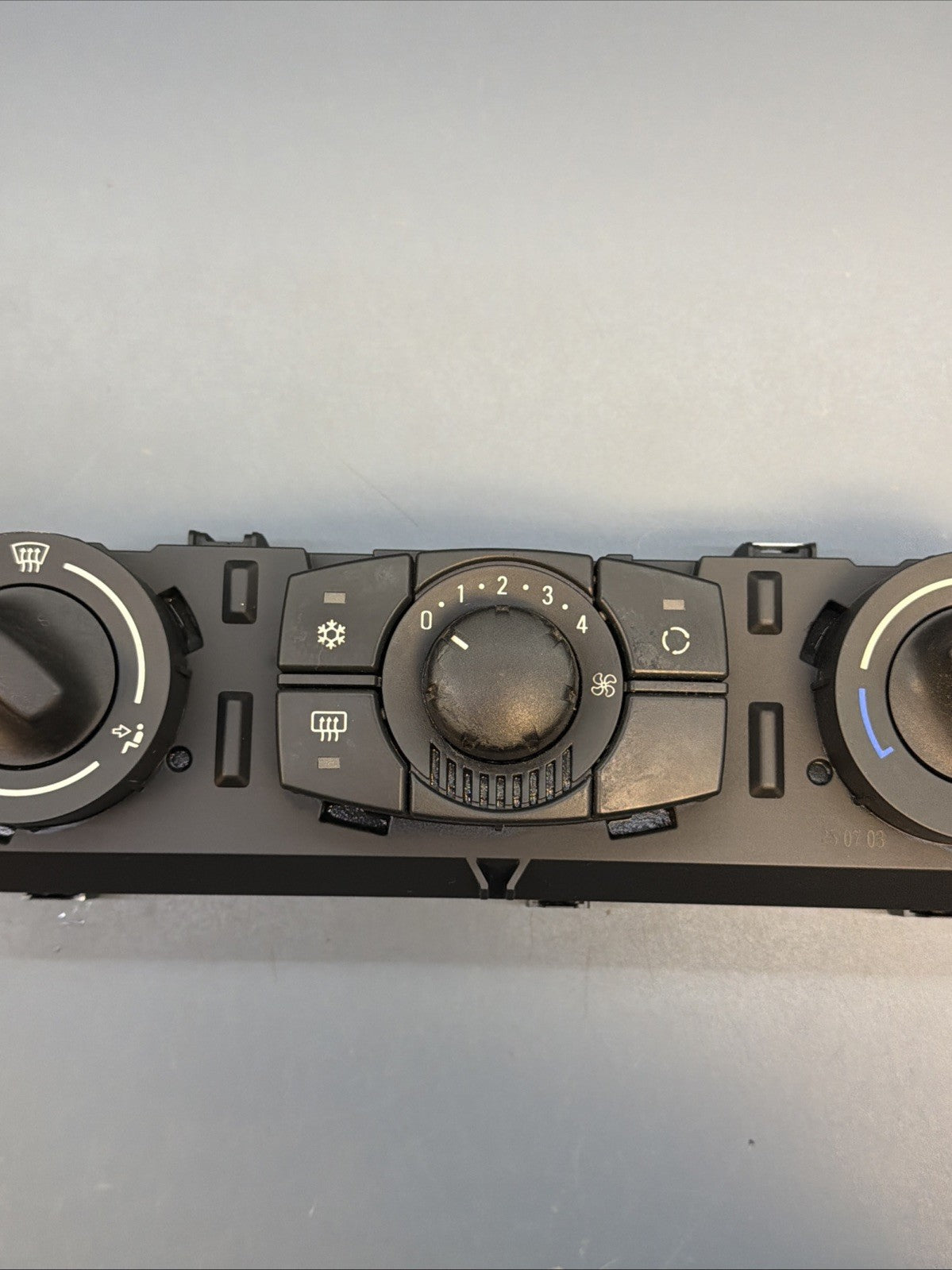 03-05 BMW Z4 HEATER AC TEMPERATURE CLIMATE CONTROL PANEL SWITCH ID 64116939982
