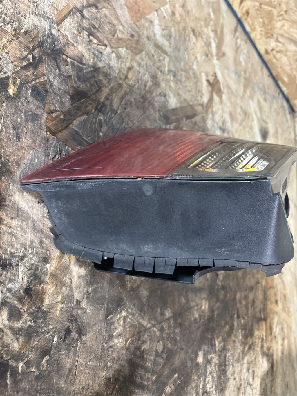 2000 - 06 BMW E46 330Ci  Driver Side Left Tail Light Lamp Aftermarket