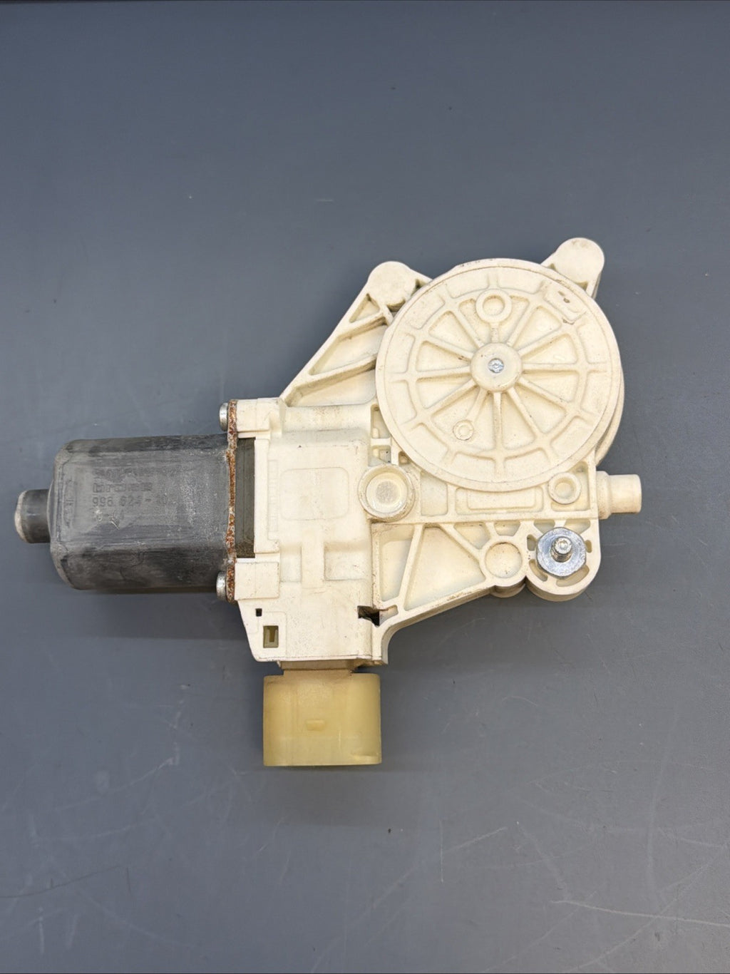 07-11 BMW E90 328i 335i Front Left Window Regulator Lifter Actuator 6927027