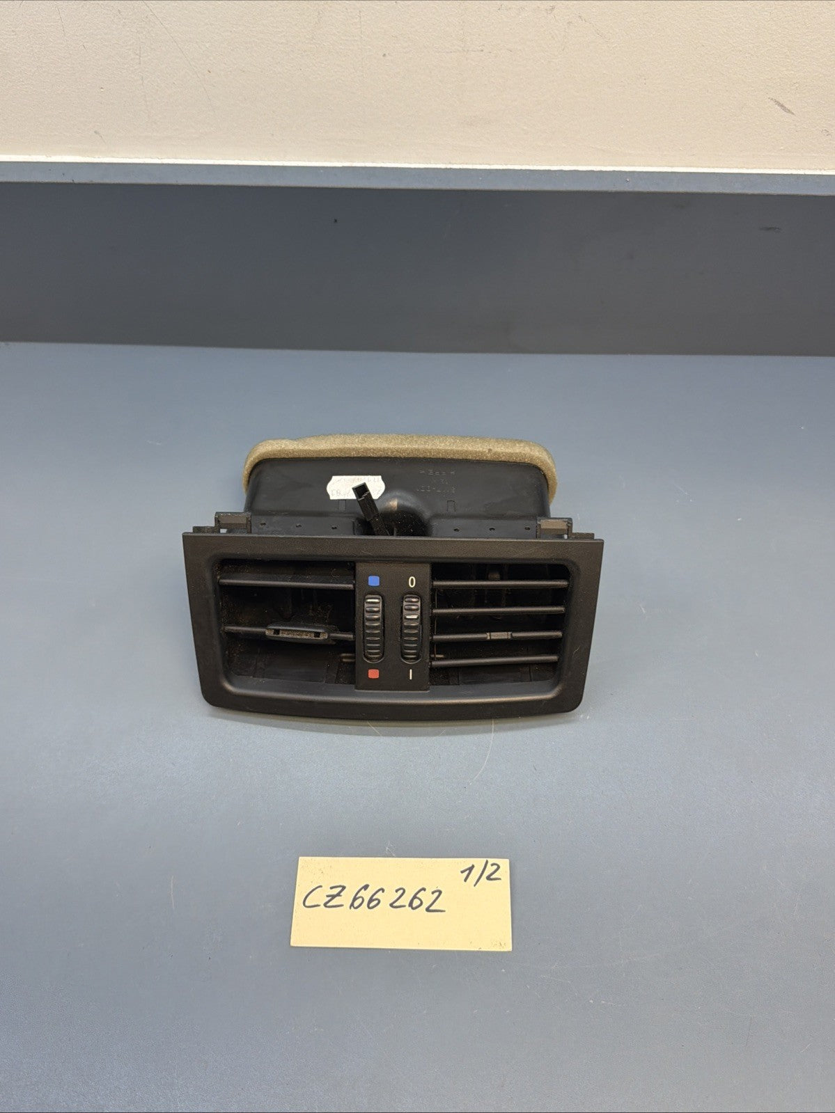 04-10 BMW E60 535I 550I OEM REAR CENTER CONSOLE AC HEAT AIR VENT GRILL 7129556