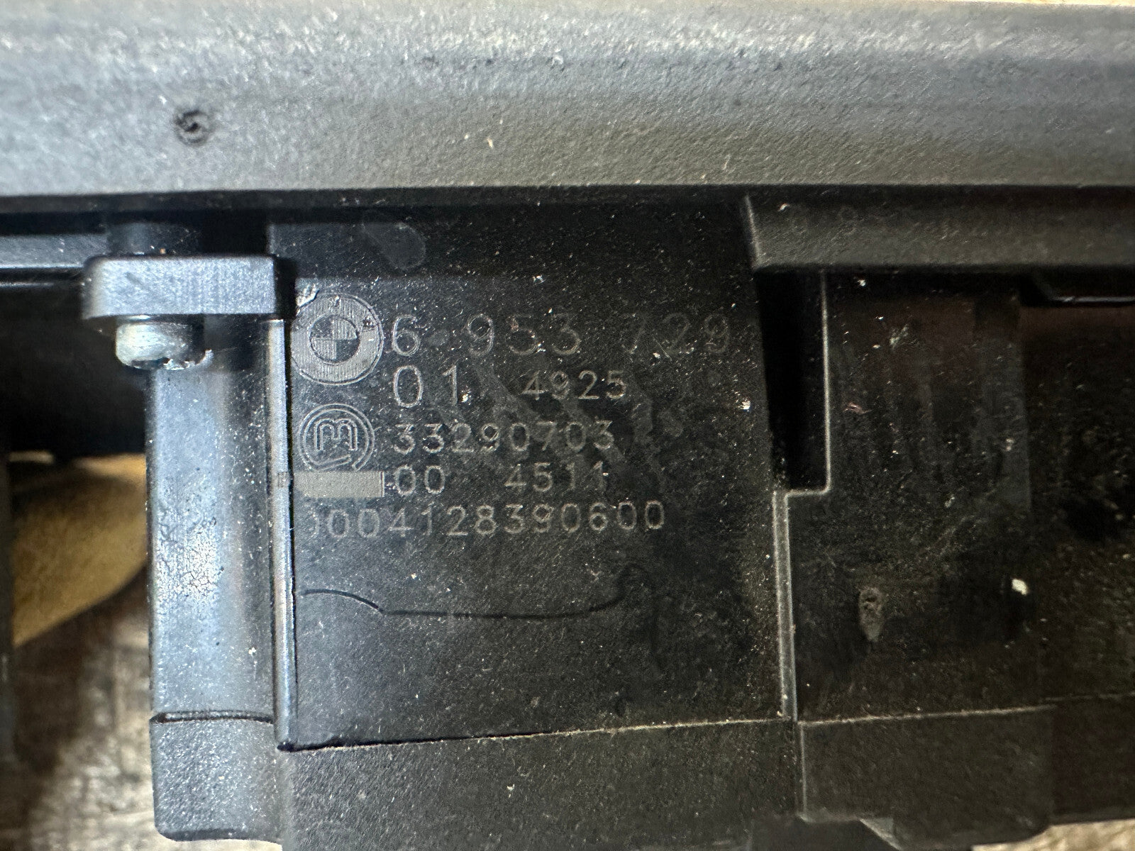 BMW 04-07 E60 5 SERIES BLACK HEADLIGHT CONTROL SWITCH PANEL 6925261+6953720
