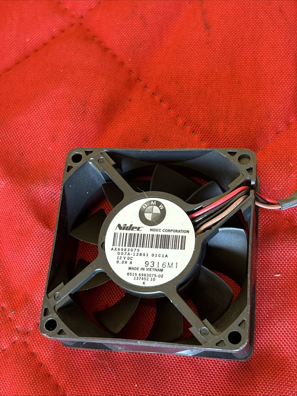 BMW E88 E90 E93 F10 F01 F02 F10 F13 Rear Cooling Fan Amplifier Motor 6983075