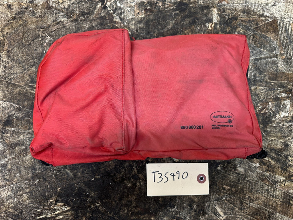AUDI CAR MEDKIT/FIRST AID KIT OEM 8E0860281
