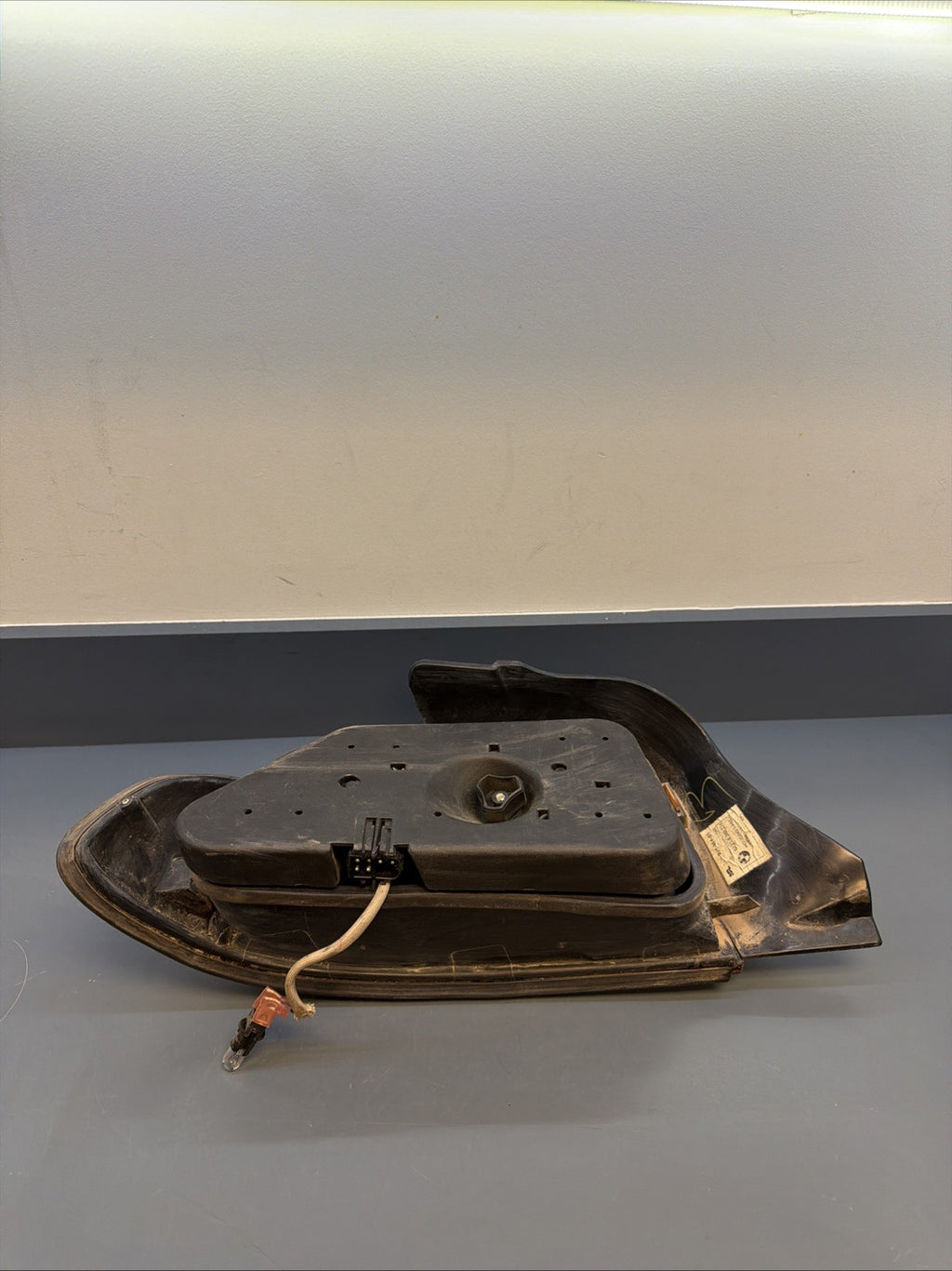 1996-1999 BMW Z3 Roadster Passenger Right Side Halogen Tail Light Lamp 8389714