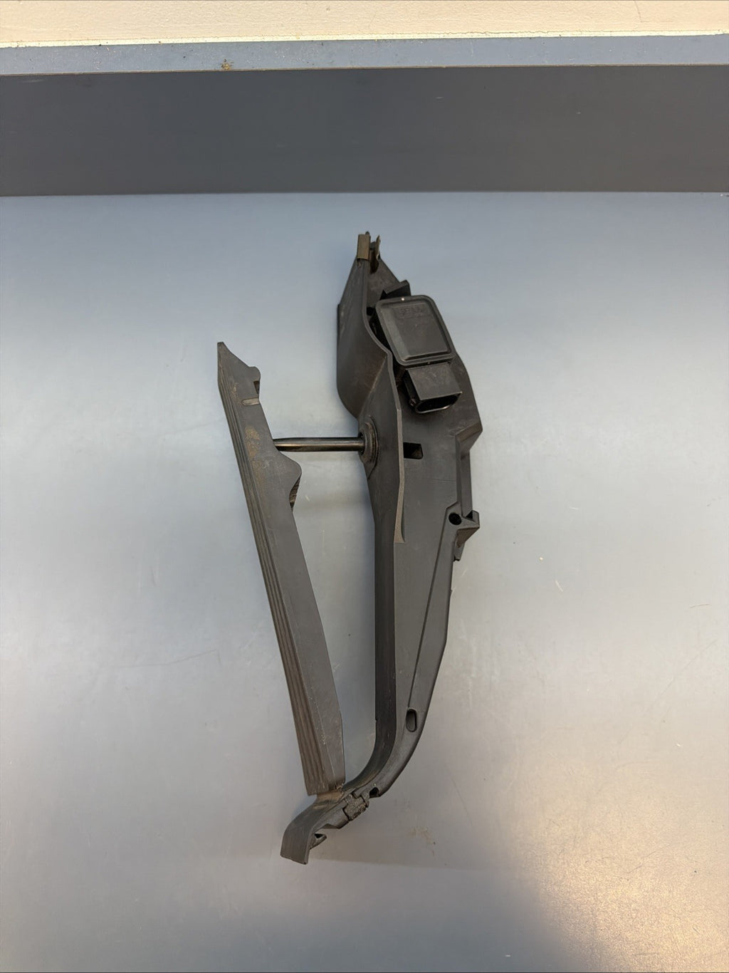 BMW E46 325 330 E39 E53 X5 530i 528i ELECTRIC ACCELERATOR GAS PEDAL 6762480