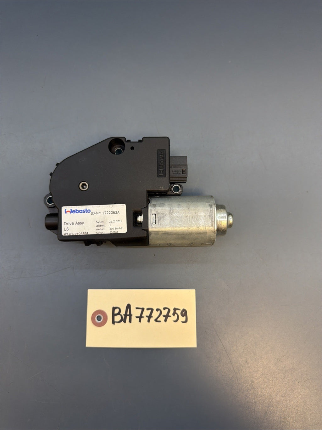 08-13 BMW E82 E90 E91 E92 SUNROOF MOTOR 67617193398 GENUINE OEM