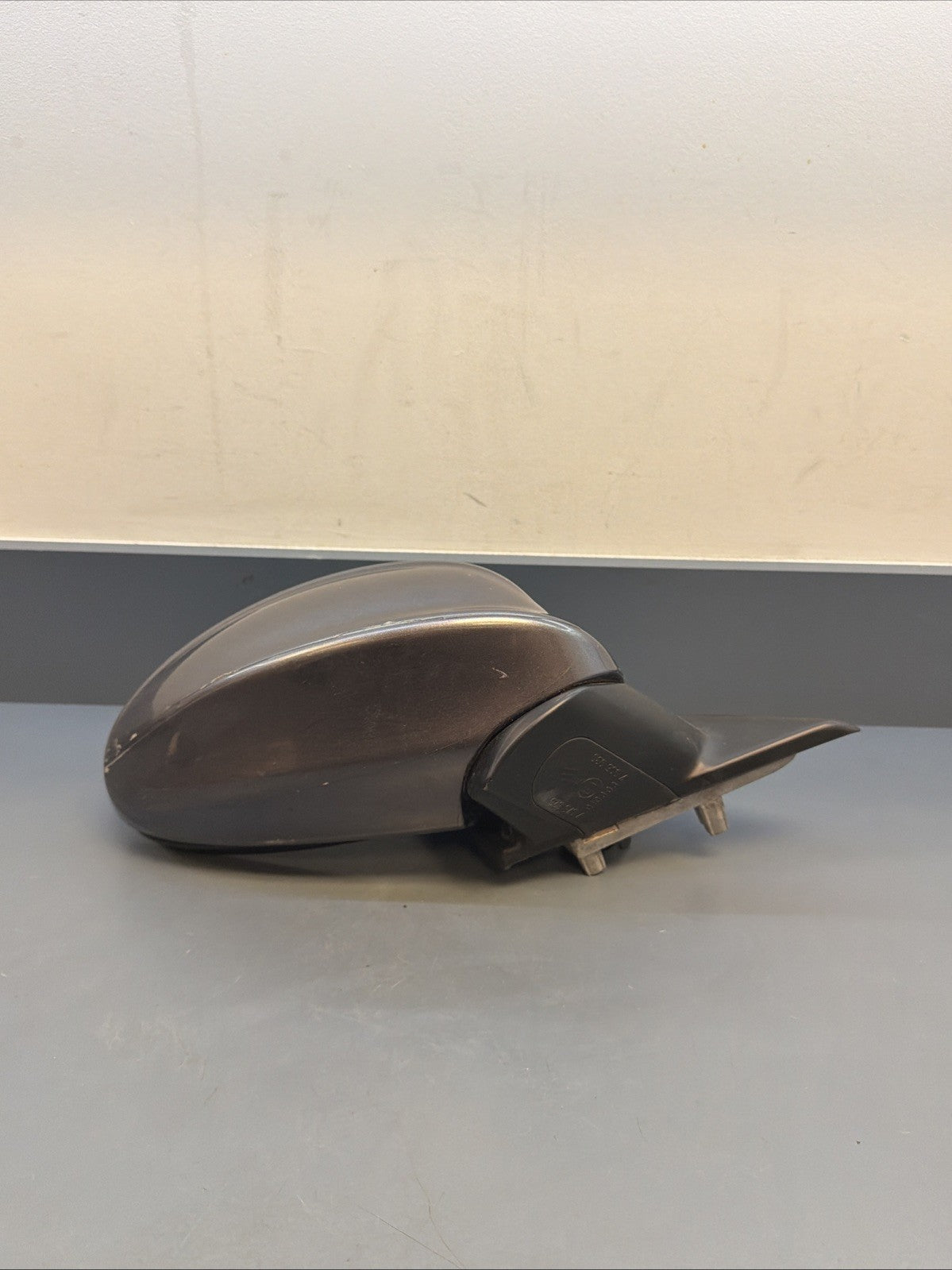 06-08 BMW E90 325i 330i 335i Right Side Door Mirror Gray 7075626 OEM PASSANGER