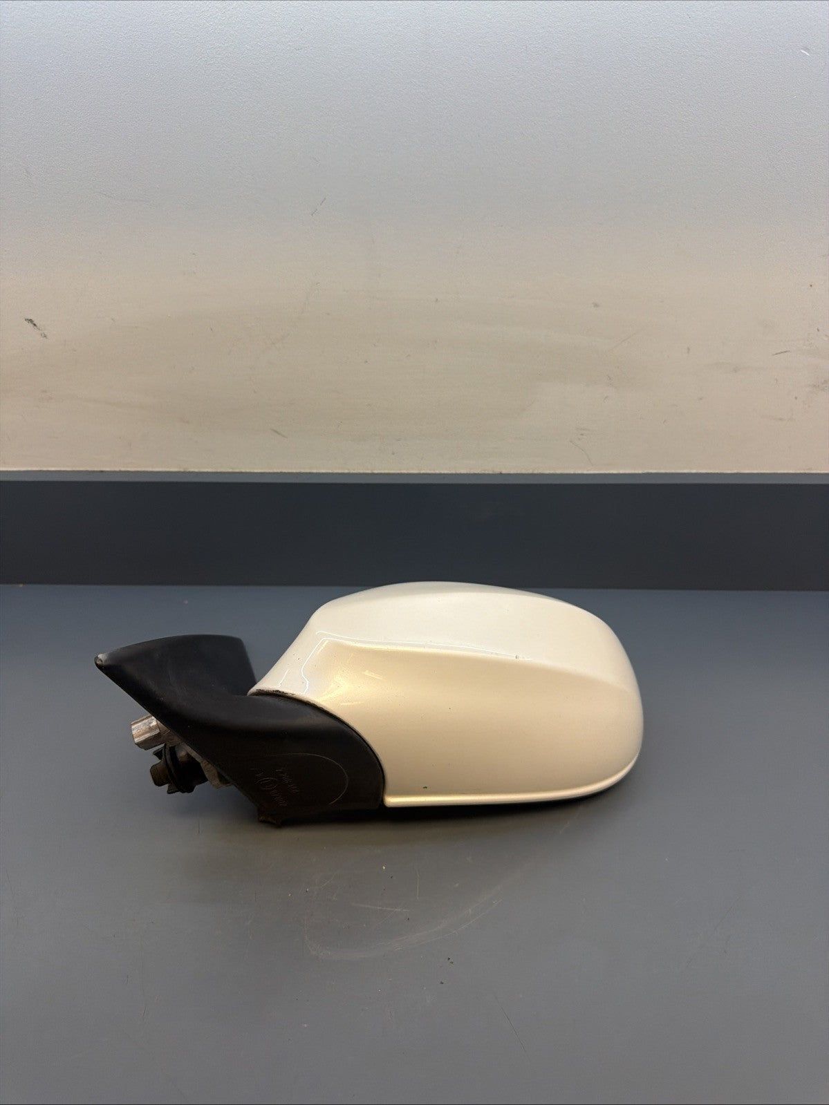 10-13 BMW E92 E93 3 Series LH Driver Side View Power Door Mirror 7208146 WHITE