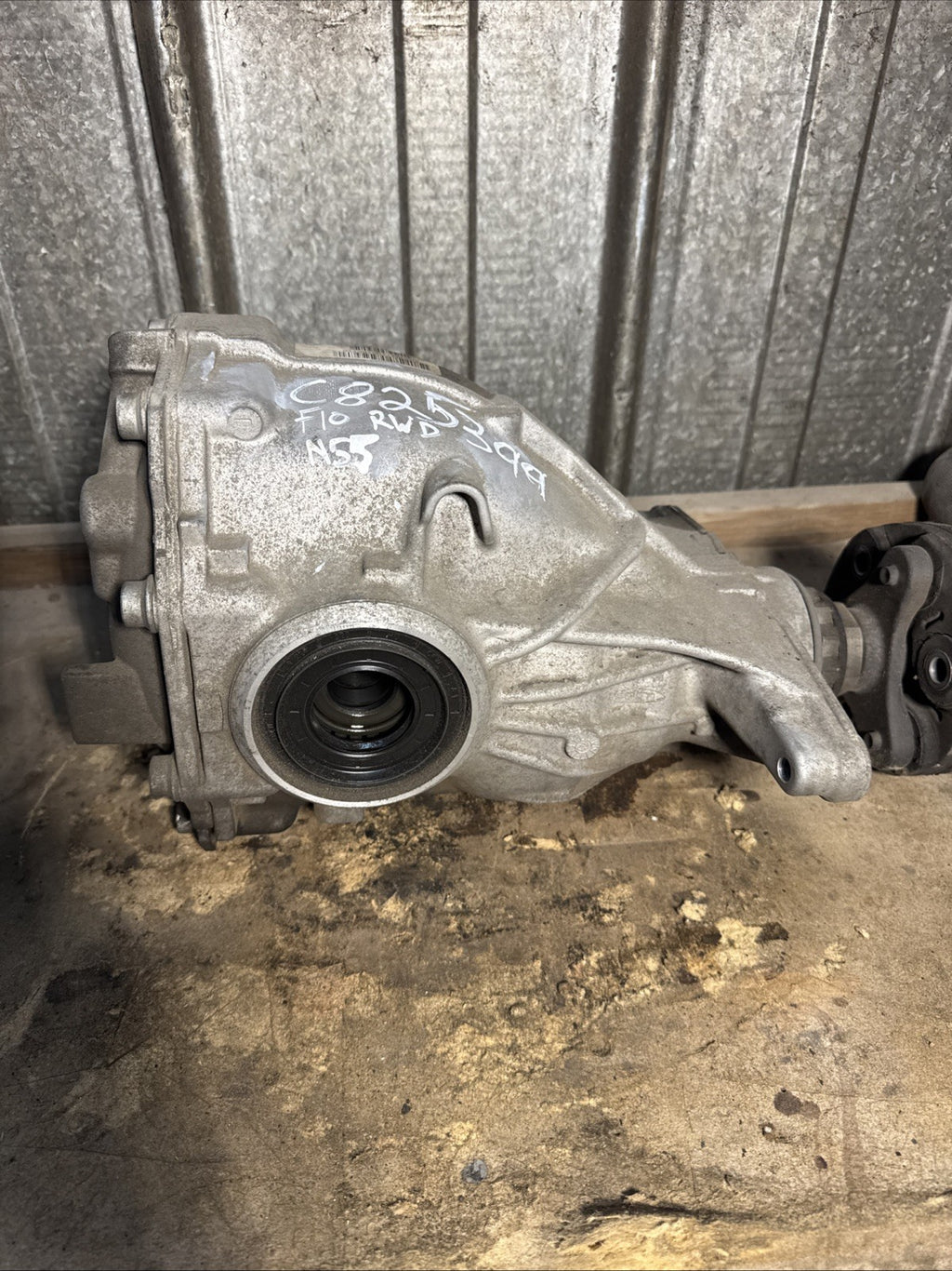 BMW REAR DIFFERENTIAL 5 SERIES F10 AUTOMATIC  FINAL DRIVE 3.08 7584448