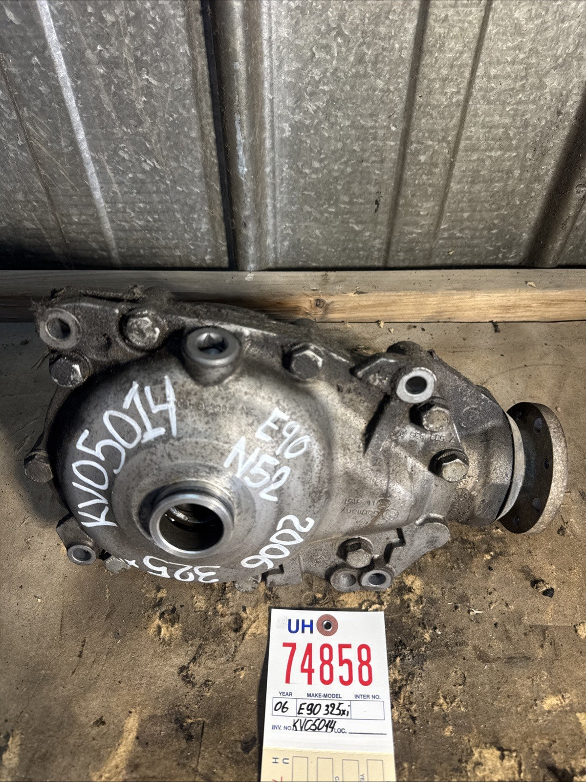 Front Differential Carrier Final Drive 3.64 AWD OEM BMW E90 325Xi AUTO 7572051