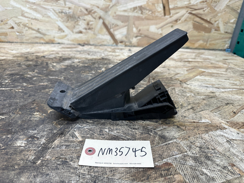 BMW 2006-2017 E70 F10 5 SERIES X5 X6 THROTTLE ACCELERATION GAS PEDAL 6789998
