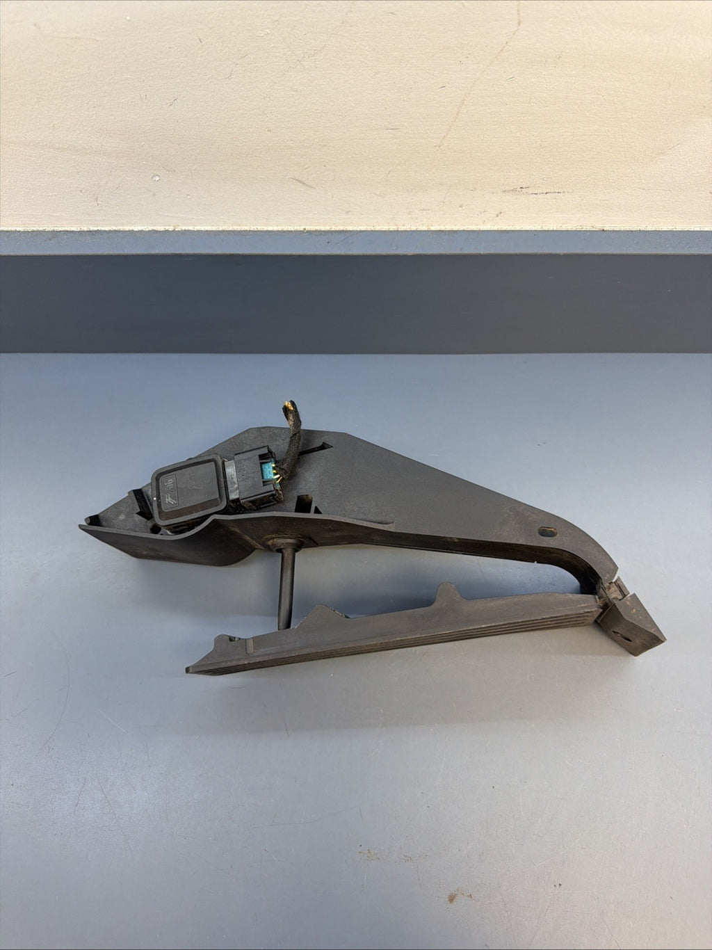 BMW E60 E90 E92 E83 3 5 SERIES X3 THROTTLE ACCLERATOR GAS PEDAL OEM 6772645