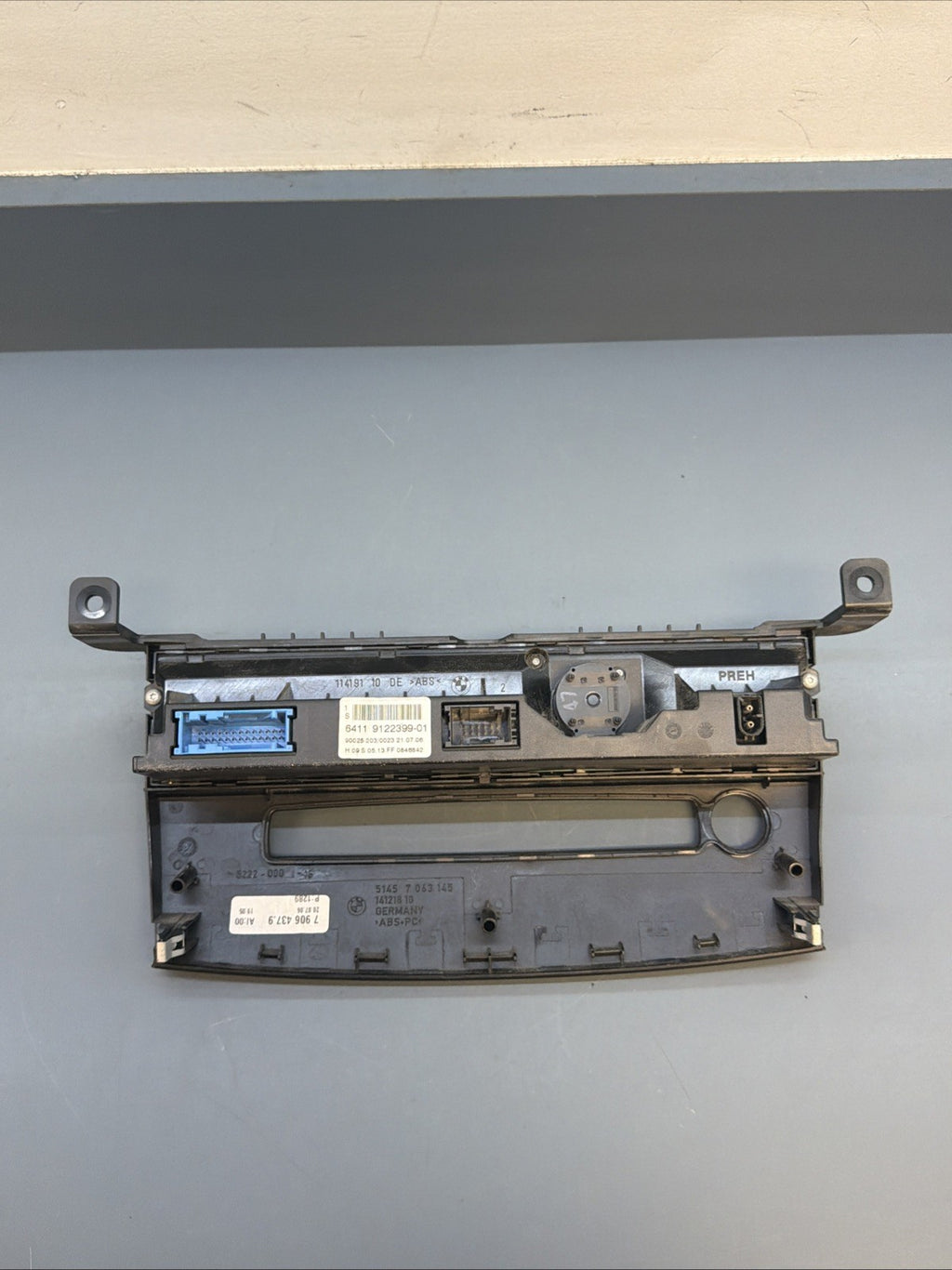 2004-2010 BMW E60 E63 E64 5 6 SERIES AC Heat Temp Climate Control Bezel 9122399