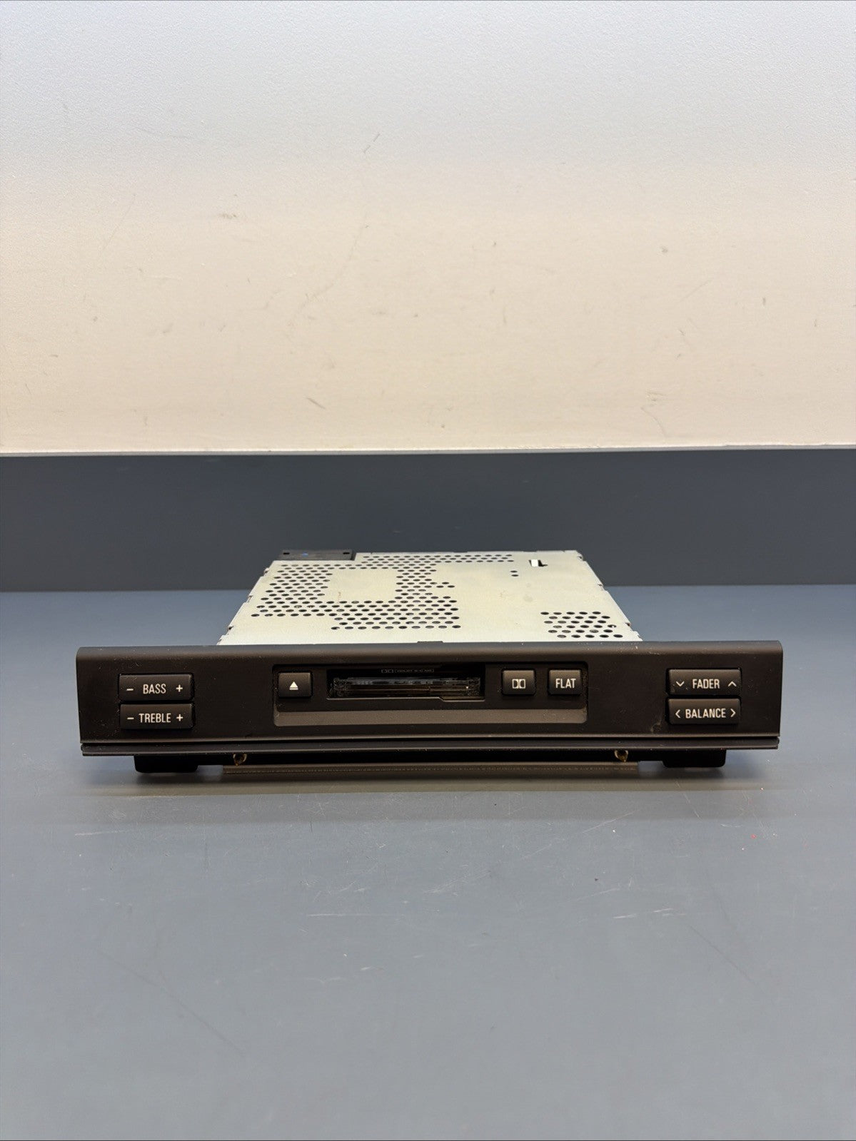 BMW 1995-2006 E39 E53 5 SERIES X5 RADIO CASSETTE PLAYER OEM 8360800