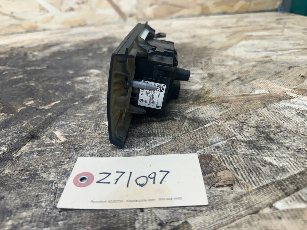 BMW 06-13 E90 3 SERIES HEADLIGHT FOG LIGHT CONTROL SWITCH BLACK OEM 6938864