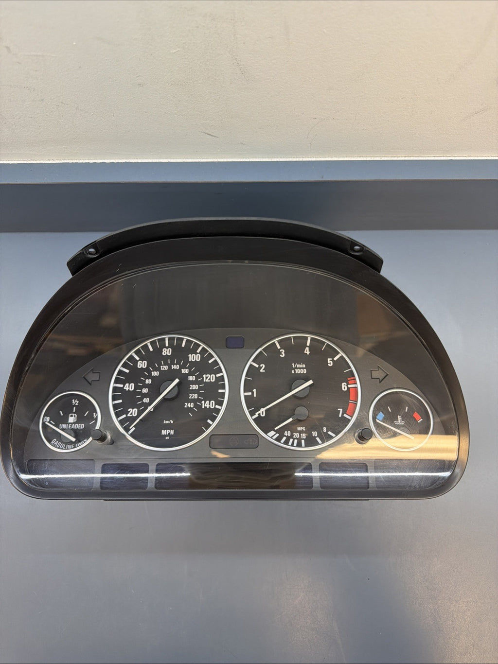 95-03 BMW E38 740iL INSTRUMENT CLUSTER SPEEDOMETER ODOMETR 8369038 OEM 255K