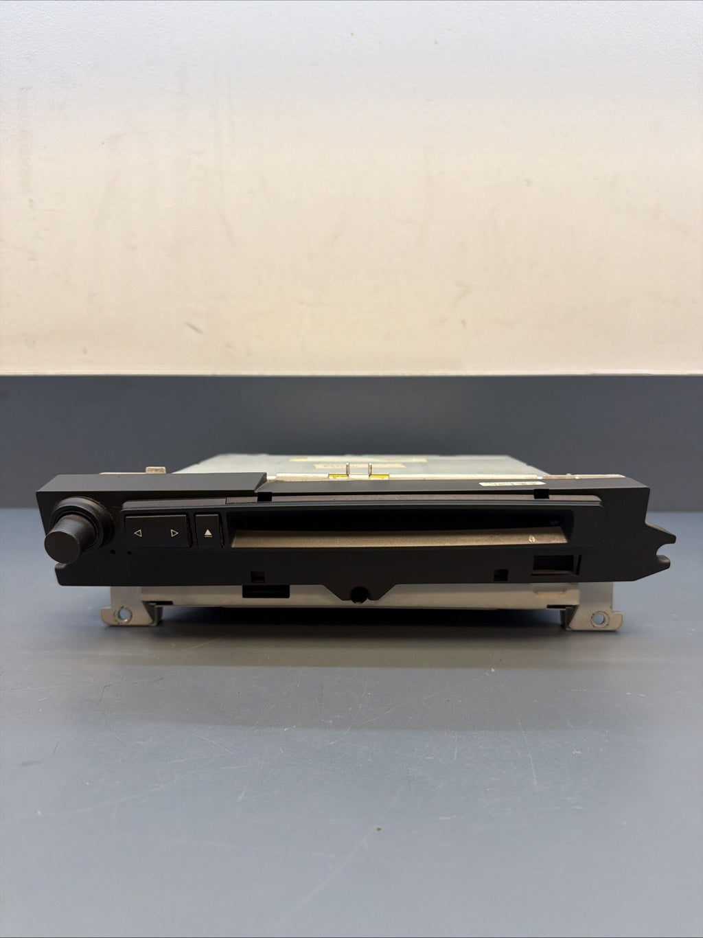 2004 - 2007 BMW 530Xi 528i AM/FM CD PLAYER AUDIO RADIO RECEIVER 65126944007 OEM