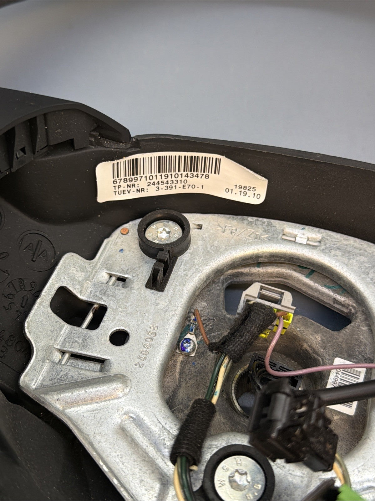 2007-13 BMW X5, E70 Black Leather Steering Wheel W/ Audio OEM 2445433
