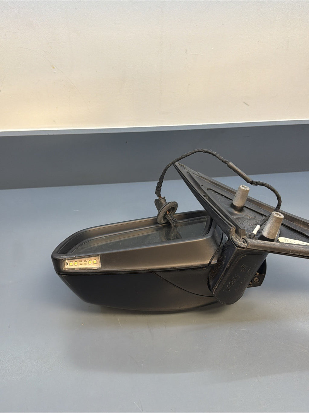 BMW 2006-2010 E60/E61 LCI LEFT DRIVER SIDE MIRROR BLACK OEM 7043437/7038344