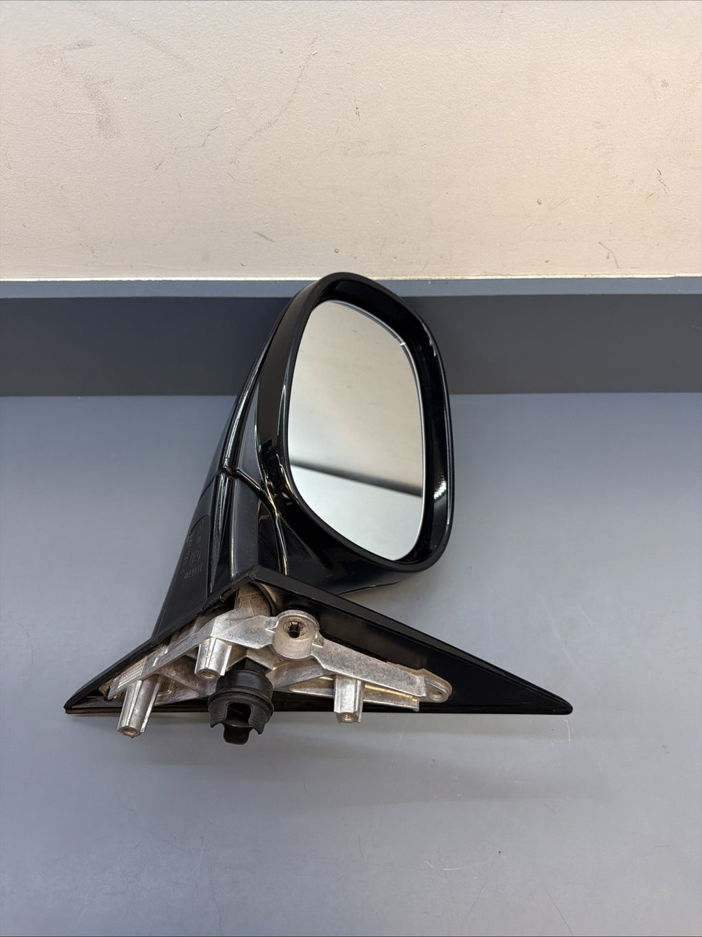 09-11 OEM BMW E90 E91 Sedan LCI Driver Side Mirror Assembly Heated 7182695 BLACK