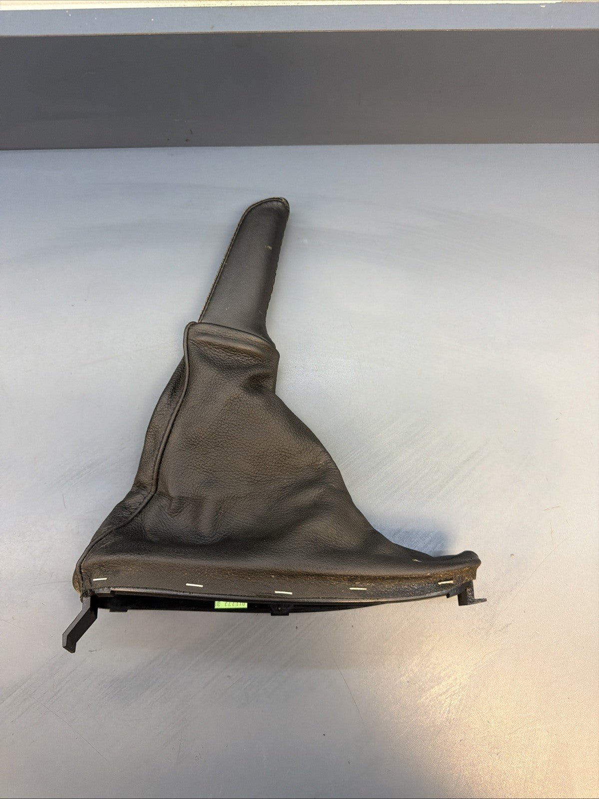 06-10 OEM BMW E63 E64 650i Emergency Handbrake Boot Hand Brake Black 6972485