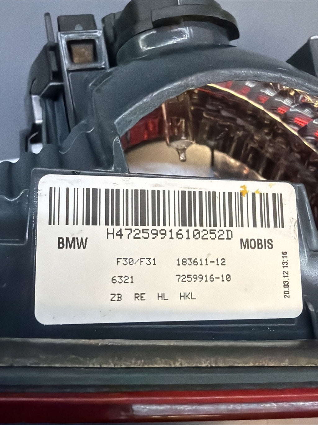 2012 - 2015 BMW F30 328I 335I REAR RIGHT PASSENGER INNER TAIL LIGHT OEM 7259916