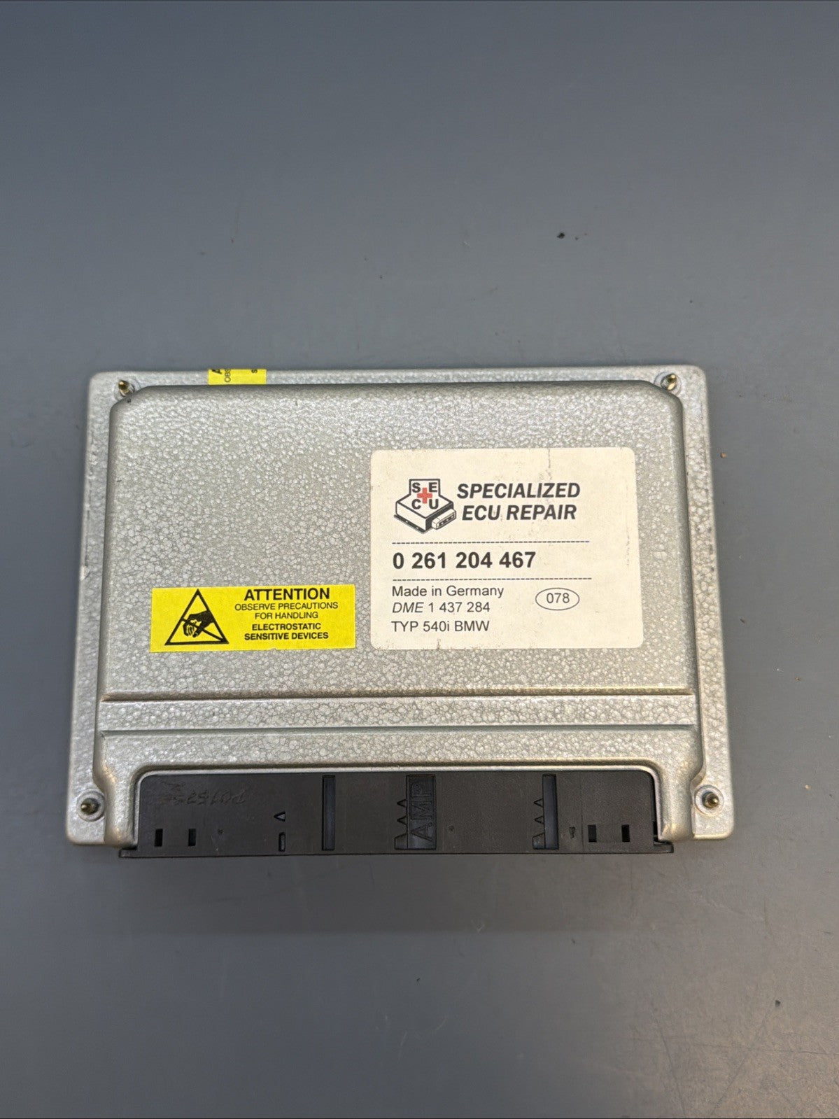 97-98 BMW E39 E38 540i 740I ECU Engine Control Unit Module 1437284 OEM