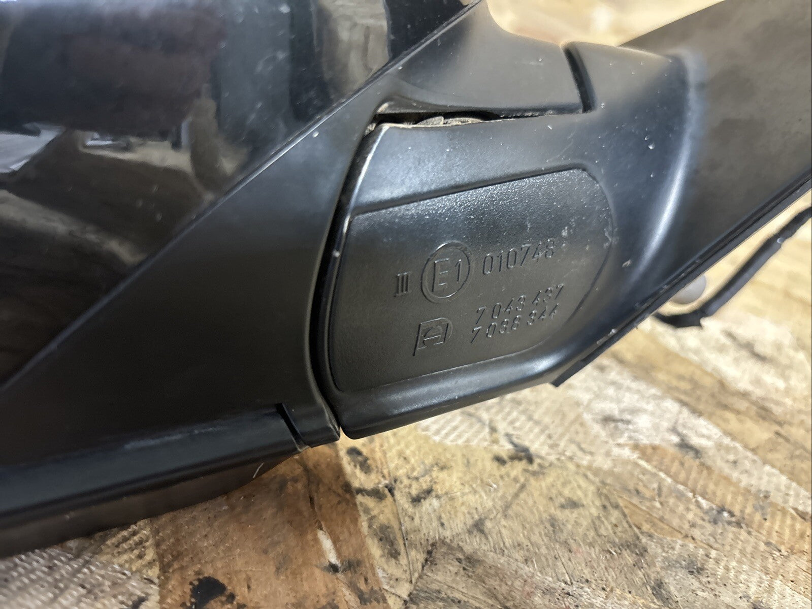 2006 BMW 530,530I,E60 Right Side View Mirror Gray OEM F0123116 / E1010748 TC0262