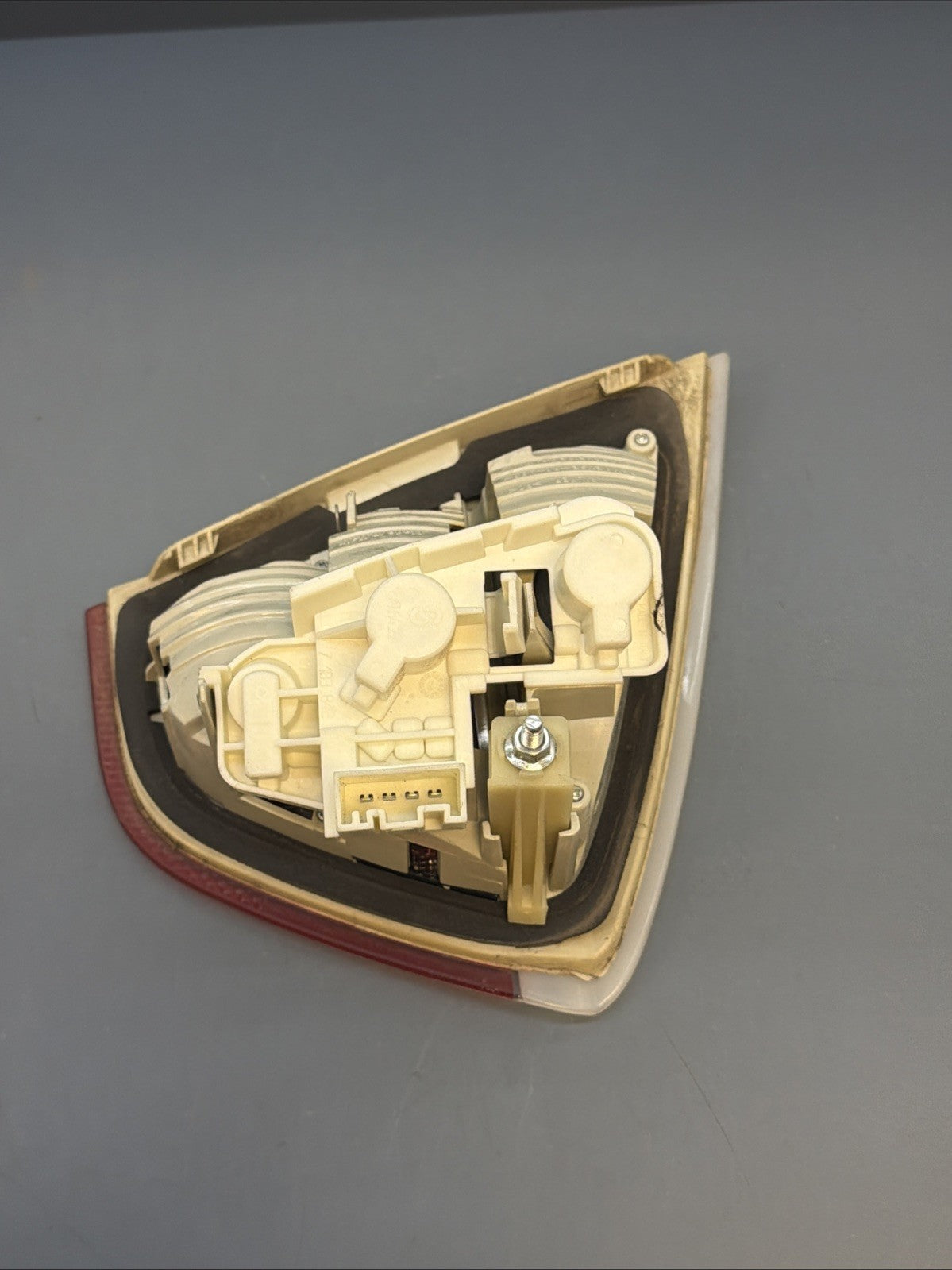 06-08 BMW E90 325i Rear Right Side Inner Tail Light Saloon 6937460 OEM PRE LCI