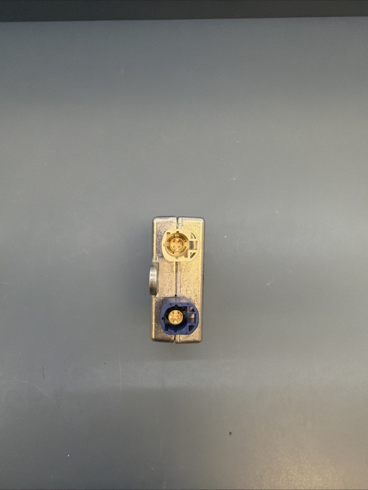 07-13 BMW X5 E70 USB Audio Hub Jack Interface Control Module Unit 9123739 OEM