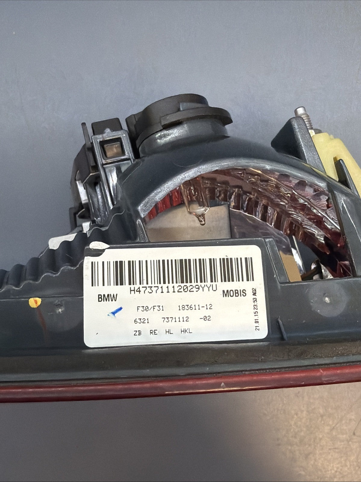 12-15 BMW 328i F30 F31 REAR RIGHT PASSENGER TRUNK TAILGATE LIGHT OEM 7371112