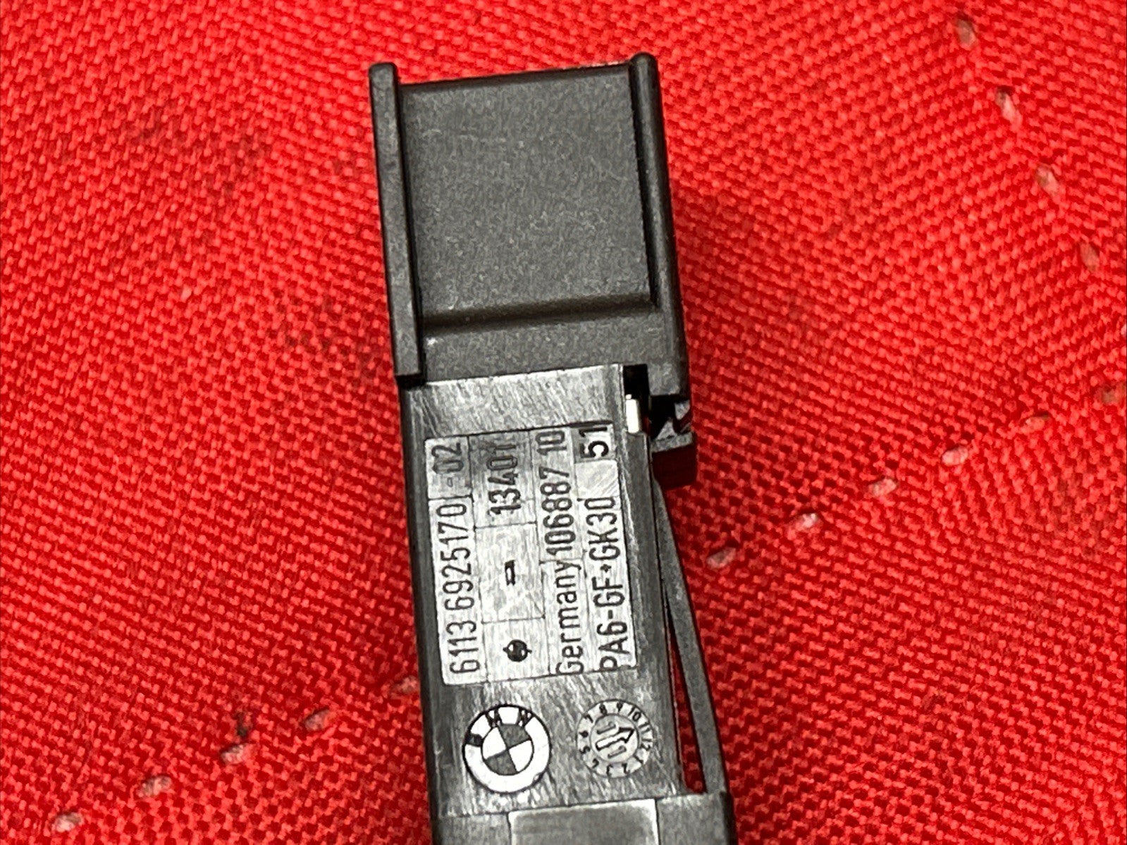 06-13 BMW E90 E91 E92 E93 BATTERY POSITIVE CABLE PLUS POLE LEAD WIRE 6938504