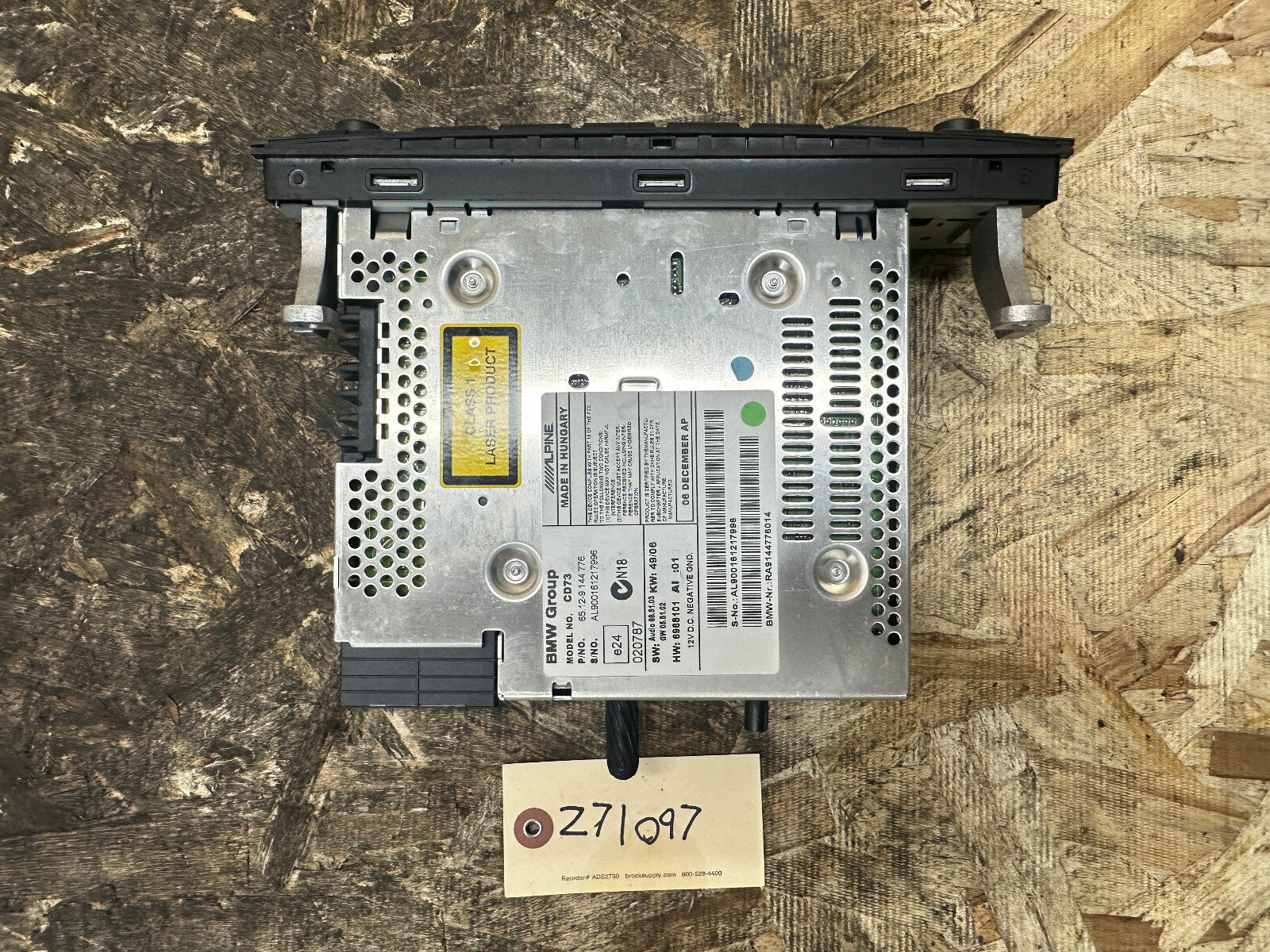 BMW 04-13 E90 3 SERIES PROFESSIONAL RADIO CD PLAYER SAT RECIEVER OEM 9144776