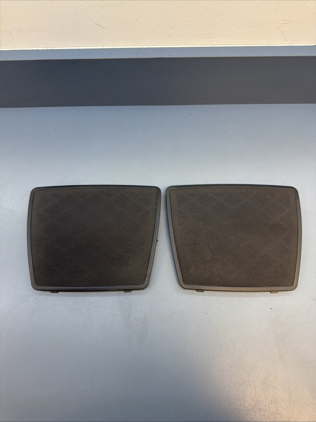 BMW 06-11 E90 Rear Left & Right Side Deck Shelf Speaker Cover Set 7117655 BLACK