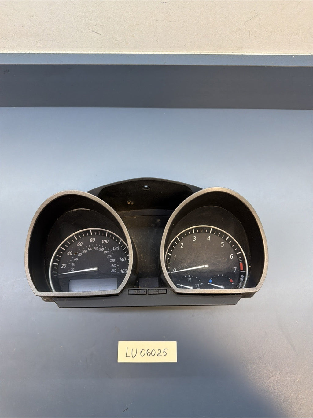 2003-2006 BMW Z4 SPEEDOMETER INSTRUMENT CLUSTER 6928189 1024260, OEM