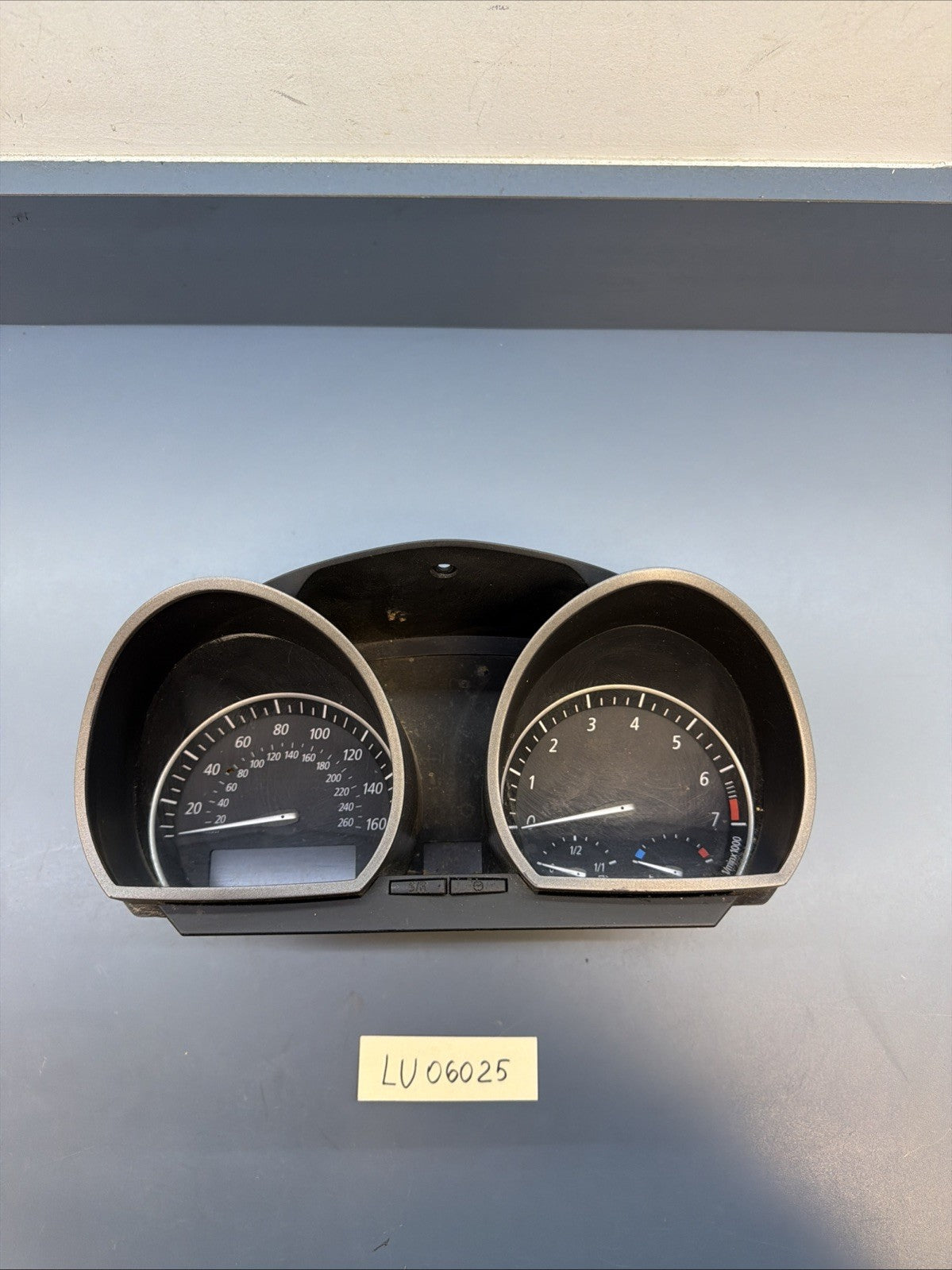 2003-2006 BMW Z4 SPEEDOMETER INSTRUMENT CLUSTER 6928189 1024260, OEM