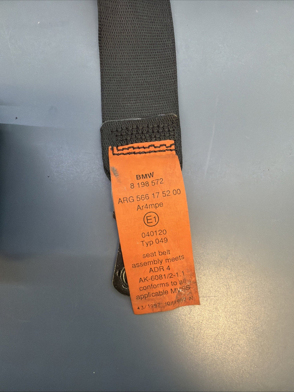 97-03 OEM BMW E39 540 M5 Front Right Passenger Side Seatbelt Black 8198572