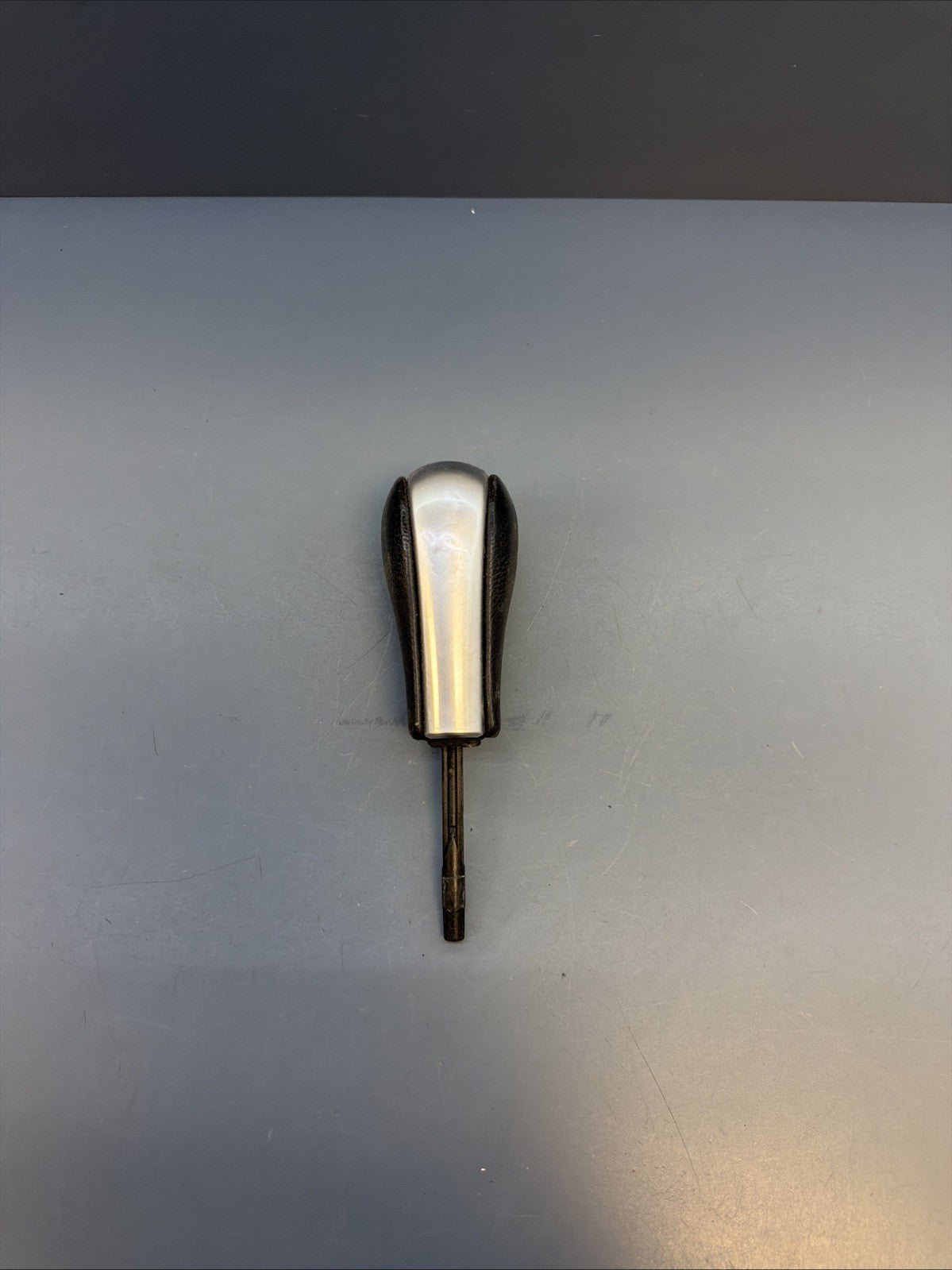 2006-2013 BMW E90 E92 328I 335I AUTOMATIC GEAR SHIFT KNOB SHIFTER OEM *NOTE*