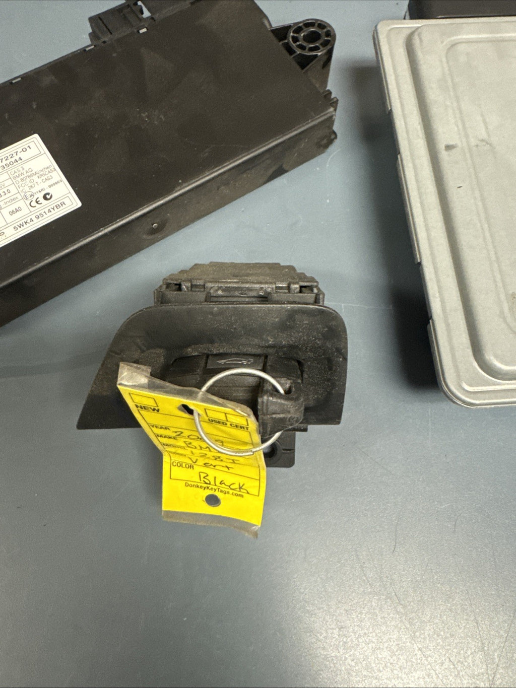 2007-2013 BMW 328i A/T N52 E90 E91 E92 E93 ECM ECU DME CAS KEY 7594483