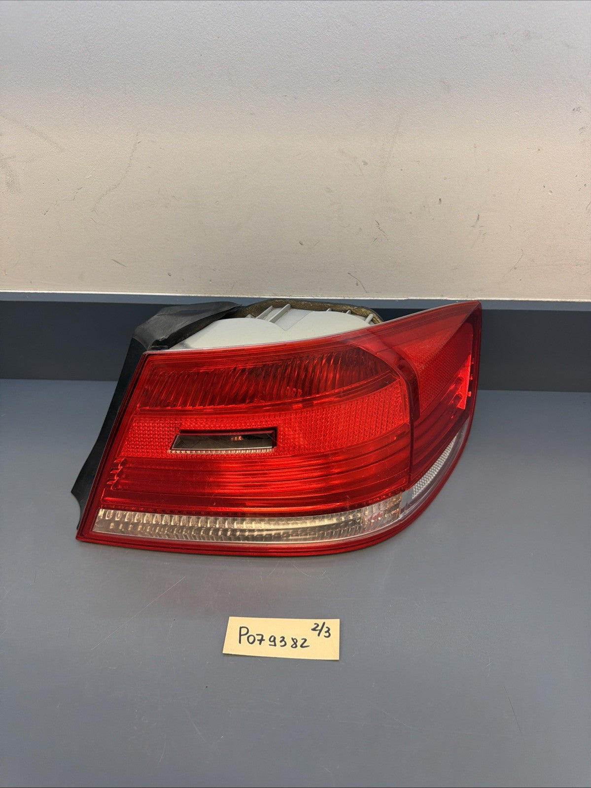07-10 BMW E92 Coupe Right Side Outer Tail Light Taillight Lamp Pre-LCI 7174404