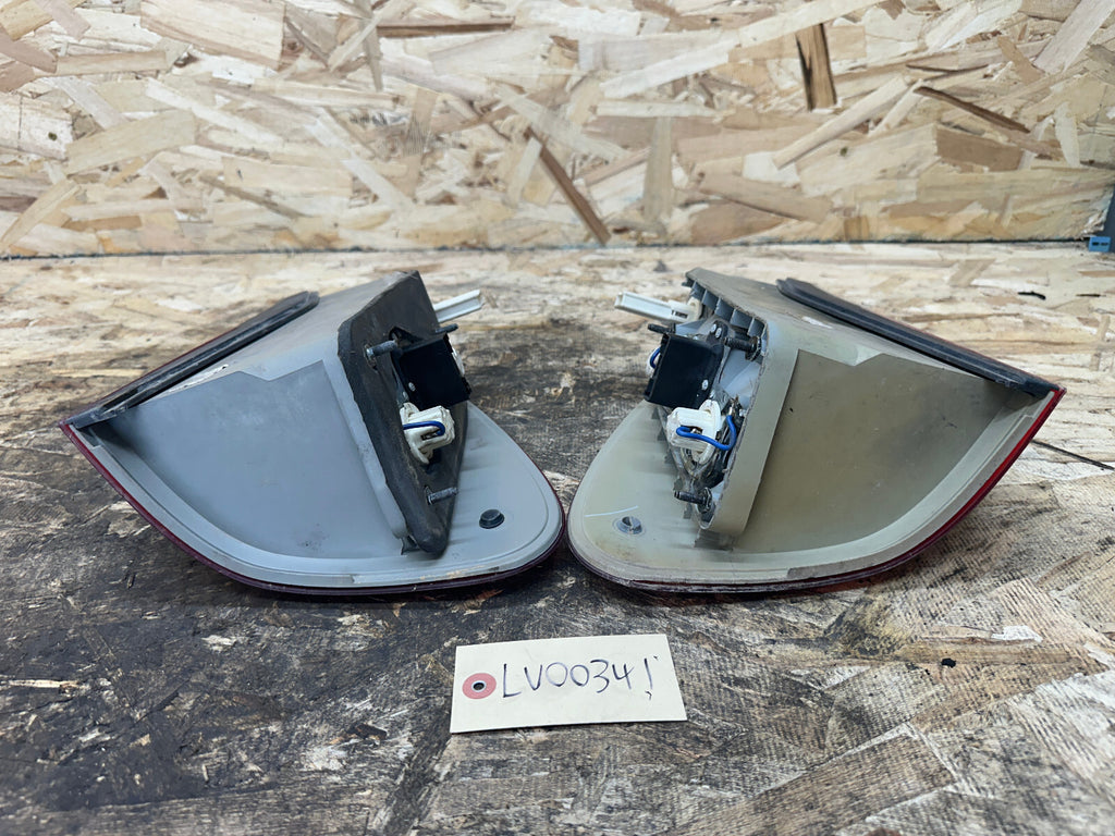 BMW 98-06 E53 X5 OUTER REAR LEFT+RIGHT TAIL LIGHT SET 2 PC OEM 7164473+7164474